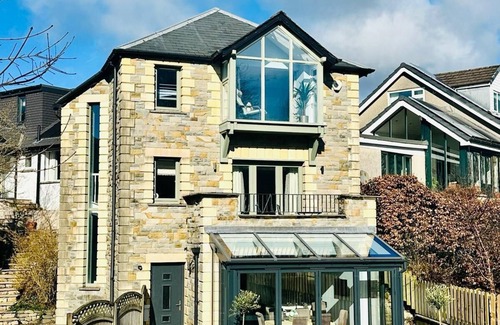 Kirkby Lonsdale House | Luxurious, Contemporary Detached Holiday Home on a quiet cul-de-sac