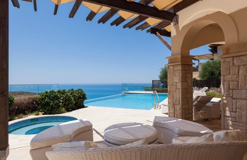 Aphrodite Hills Villa | Luxurious Haven Overlooking the Mediterranean, Paphos Villa 1468