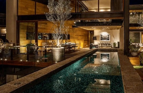 Centro House | Luxurious house with extraordinary view of the lake