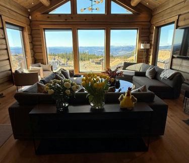 yer House | Luxurious Log Cabin At Mostertoppen
