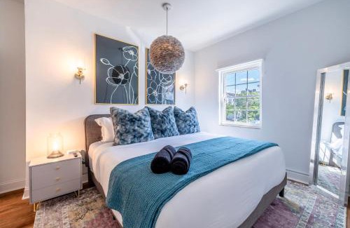 Mount Washington House | Luxurious Mt Washington Home with King Bed