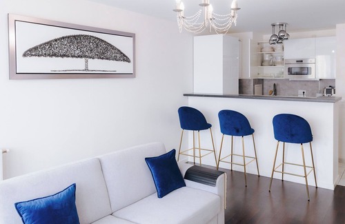 Saint-Cyr-l'Ecole Apartment | Luxurious, new, fully-equipped apartment in VERSAILLES, ST CYR L'ÉCOLE