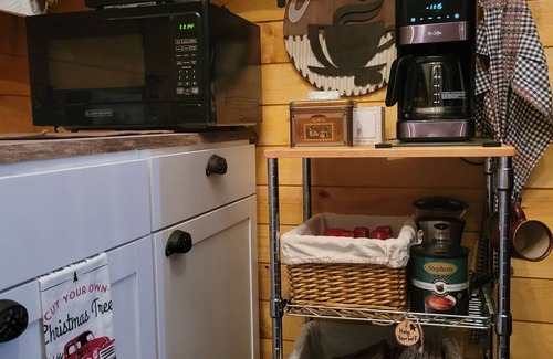 Kalispell Cabin | Luxurious Quonset hut in the woods, mountain views