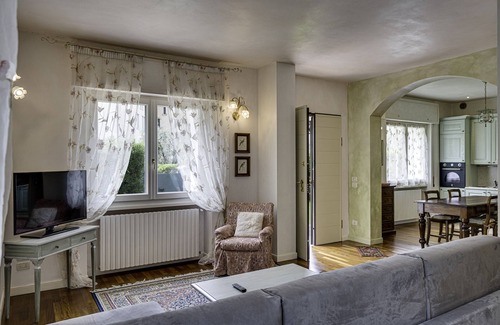 Toscolano Maderno House | Luxurious Residence in Central Location a Few Steps from the Lake with AC and WIFI