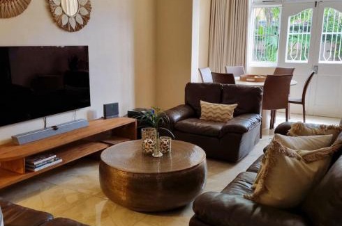 Sea Point Apartment | Luxurious Sea Point Apartment