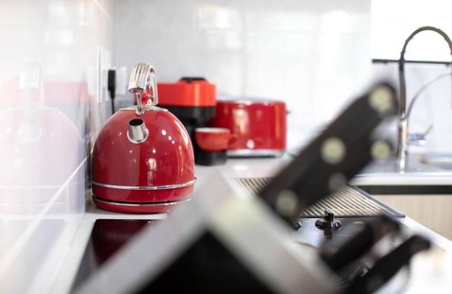 Ekurhuleni Apartment | Luxurious Self-Catering Apartment in Benoni with Private Entrance