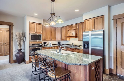 River Run Condo | Luxurious Ski-In/Ski-Out Condominium in the Heart of Mountain Paradise