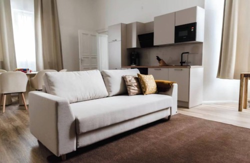 Mitte Apartment | Luxurious Stay in Central Berlin – Perfect for Groups & Families