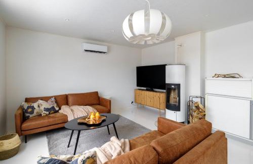 Rovaniemi Apartment | Luxurious Stay Prime Location Hosted by Hygge Host