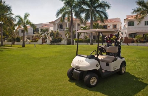 Las Gaviotas Condo | Luxurious Studio Suite at El Cid Granada Hotel