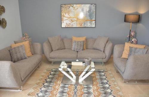 Osu Klottey Apartment | Luxurious Superior Apartment One Bedroom Space available