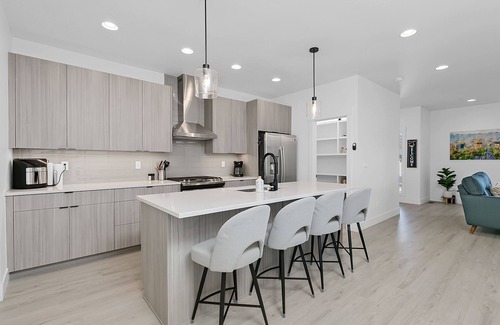 Southeast Boise House | Luxurious Townhome Near BSU/Downtown!