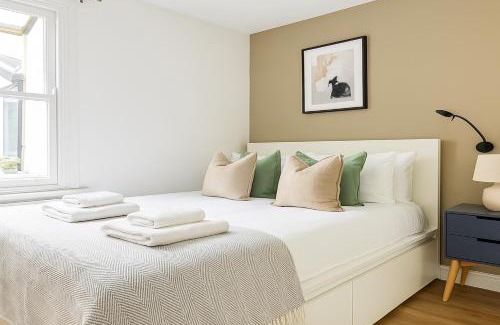 Shepherd's Bush Apartment | Luxurious Villa in Shepherd's Bush