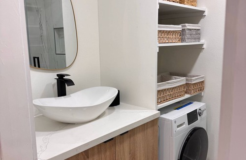 West Torrance House | Luxury 1BR/1BA Furnished Stay Near Redondo Beach