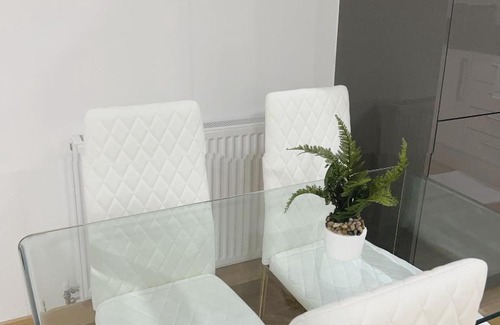 Dartford Apartment | Luxury 2 Bedroom Apartment in Dartford