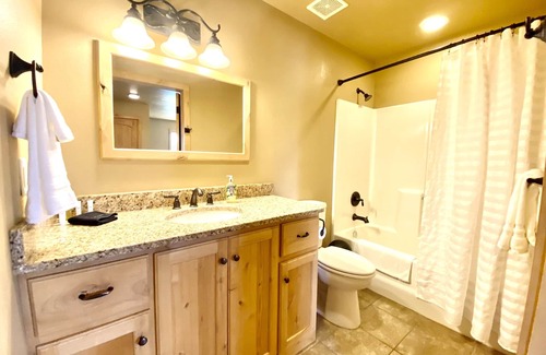 Rexburg Apartment | Luxury 2 bedroom King Suite-Free Breakfast #6