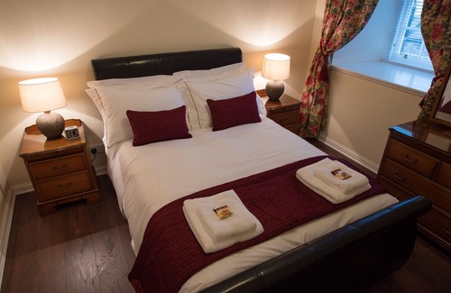 Stonehaven Apartment | Luxury 2 Bedroom Self-Catering Apartment near the Harbour and the Town Centre.
