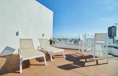 Swieqi Apartment | Luxury 2 BR Penthouse - Pool - close to Paceville