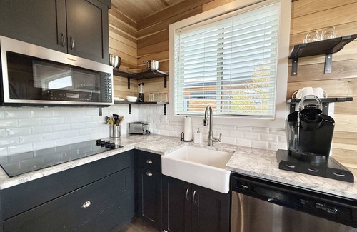 Escalante Apartment | Luxury 2 BR Tiny Home | Grand Staircase Views