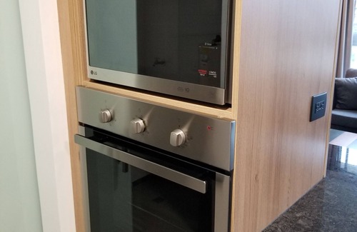 Los Naranjos House | Luxury 2BD Apartment, Provenza. Close to all!