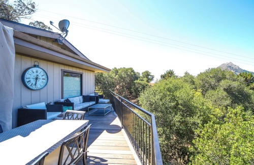 San Luis Obispo House | Luxury 3-bd/bath w/amazing views near Downtown & Campus!