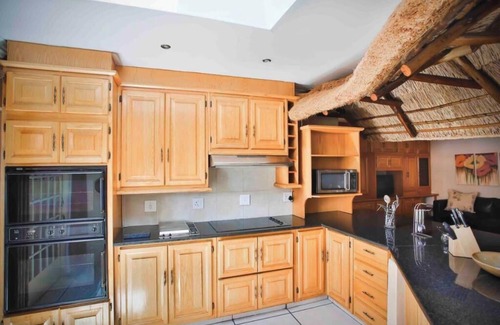 Centurion House | Luxury 3 Bedroom Unit No Loadshedding