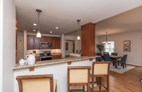 St. Augustine Condo | Luxury 3 bedroom 2 bath Condo in World Golf Village. Quiet location near pool.