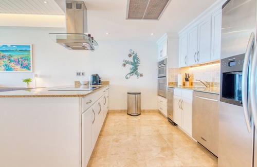 Maho Condo | Luxury 3-Bedroom Condo at The Cliff - Beachfront Resort with Spa & Restaurant