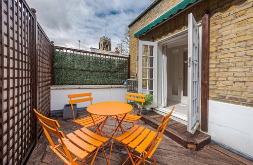 Knightsbridge Apartment | Luxury 3-Bedroom House with Garage in Belgravia