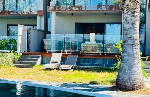 Bain Boeuf House | Luxury 3 Bedroom Duplex Private Beach in Bain Boeuf – Comfort and Security