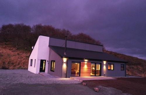 Glengrasco House | Luxury 3 Bedroom - Stag Moor House