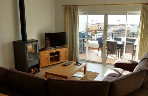 Salema Villa | Luxury 3 Bedroom Townhouse, With Shared Pool And Fabulous Sea Views.