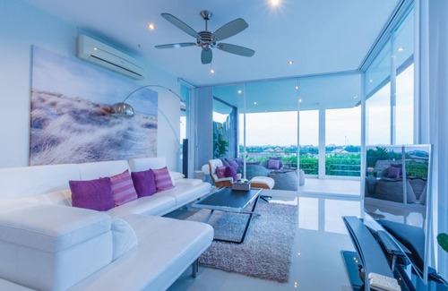 Khao Tao Villa | Luxury 3 Bedroom Villa, Sea View (PM-A5)