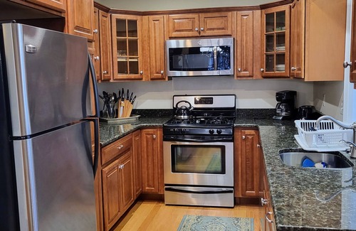 Hampton House | Luxury 3 Br + parking Hampton Beach Island section, steps to sandy beach! side A