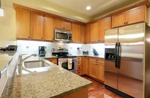 Chelan Condo | Luxury 3 Br Resort Condo At Lake Chelan, 2 king Bedrooms , NICE!