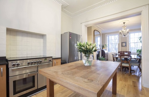 Montpellier House | Luxury 4-Bed Regency Townhouse Overlooking Montpel
