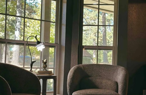 Redlick House | Luxury 4BR Home on Bringle Lake Trail