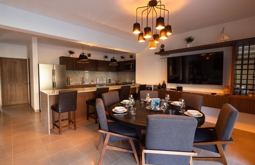 Cabo San Lucas House | Luxury 4BR Villa Private Heated Pool, Great Location 5 min Downtown Pet Friendly