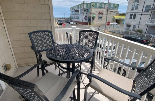 Seaside Heights House | Luxury 4BR with Ocean Views steps from Boardwalk! Beach passes + linens included