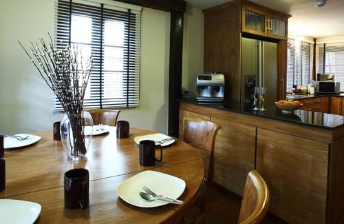Chang Phueak Villa | Luxury 5 Bedroom Chiang Mai Villa