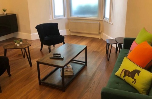 Chelsea Riverside House | Luxury 5 Bedroom Townhouse with private Patio in Chelsea