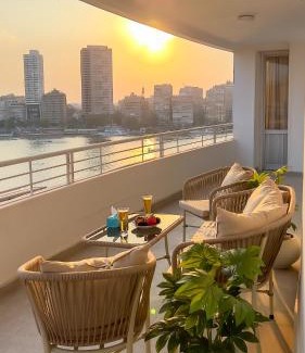 Al Manial Apartment | Luxury 5-Star Apartment, Prime Nile View