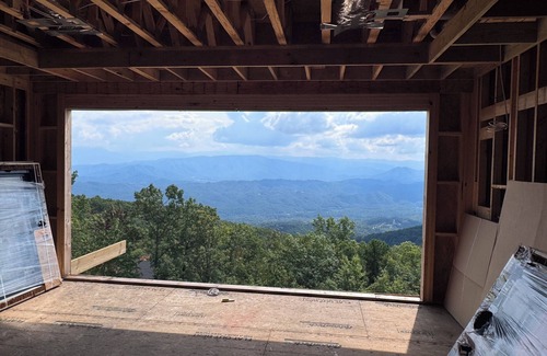 Bluff Mountain Cabin | Luxury 6BR Cabin with Indoor Pool, Theater & Views – Sleeps 28