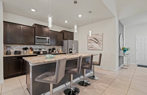 Davenport House | Luxury 7bd Villa - Windsor Island Resort (WI 4057)