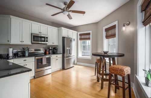 Yachting Village Apartment | Luxury 7BR/4BA Rental on Thames St with Parking