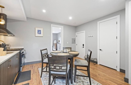 The Heights Apartment | Luxury and Chic 2BR/2BA Apt just Minutes to NYC & Hoboken