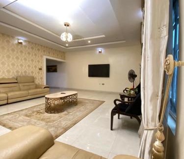 Ibadan Apartment | Luxury and Cozy family home