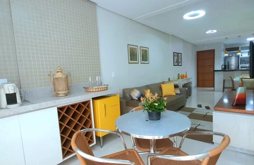 Parque da Areia Preta Apartment | Luxury and refinement apartment next to the most beautiful beaches in the center of Guarapari