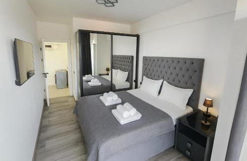 Mamaia-Sat Apartment | Luxury Aparthotel 52 by Alezzi Odyssey Pool & Spa