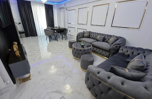 Mamaia-Sat Apartment | Luxury Aparthotel 37 by Alezzi Odyssey Pool & Spa